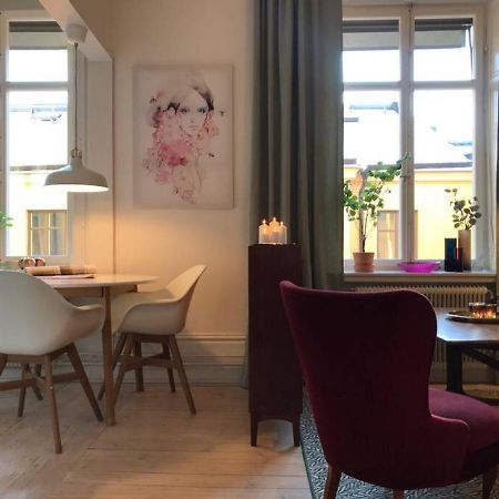 שטוקהולם Bohemian And Light One Room Apartment In Sofo 31Sqm מראה חיצוני תמונה
