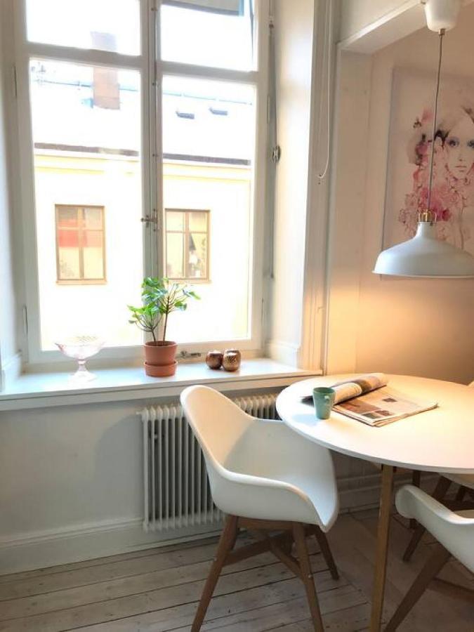 שטוקהולם Bohemian And Light One Room Apartment In Sofo 31Sqm מראה חיצוני תמונה